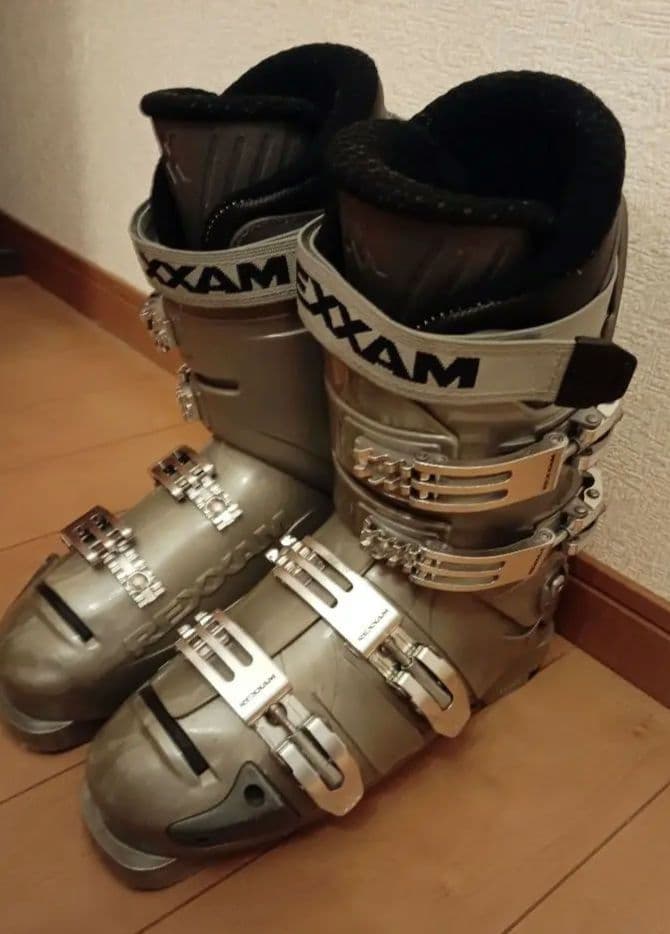美品【K2 】【3点スキーセット】★板153cm★ブーツ24.5cm シルバー色