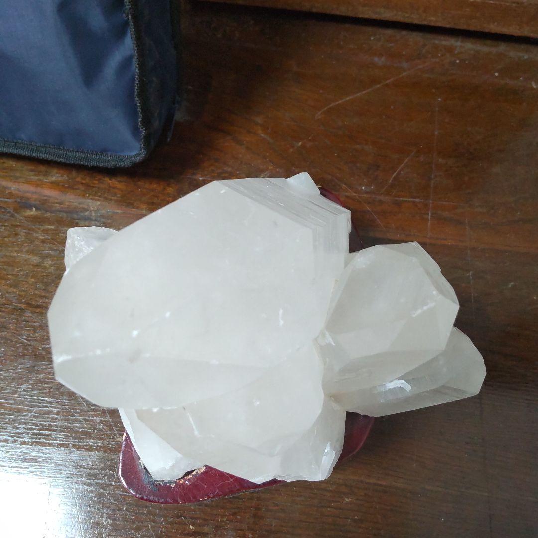 水晶、美形？置き石