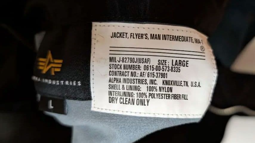 ALPHA INDUSTRIESブラック MA-1 フライトジャケットアルファ