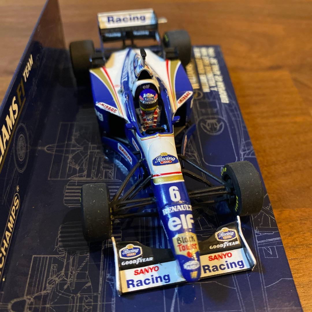 ジャック・ビルヌーブ 直筆サイン色紙 & ウィリアムズ・ルノー FW18 初優勝