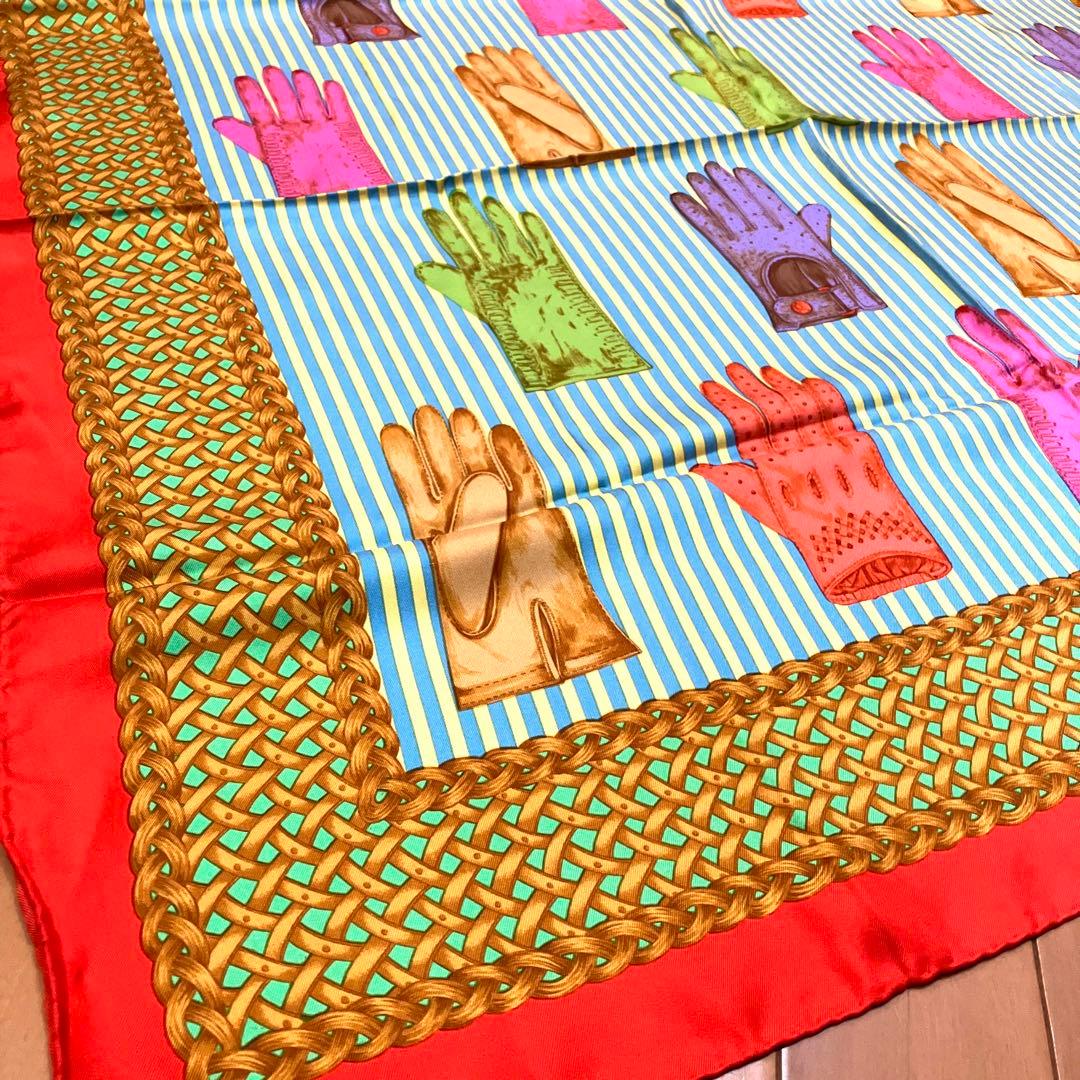 大判　TRUSSARDI トラサルディ スカーフ シルク　87x87