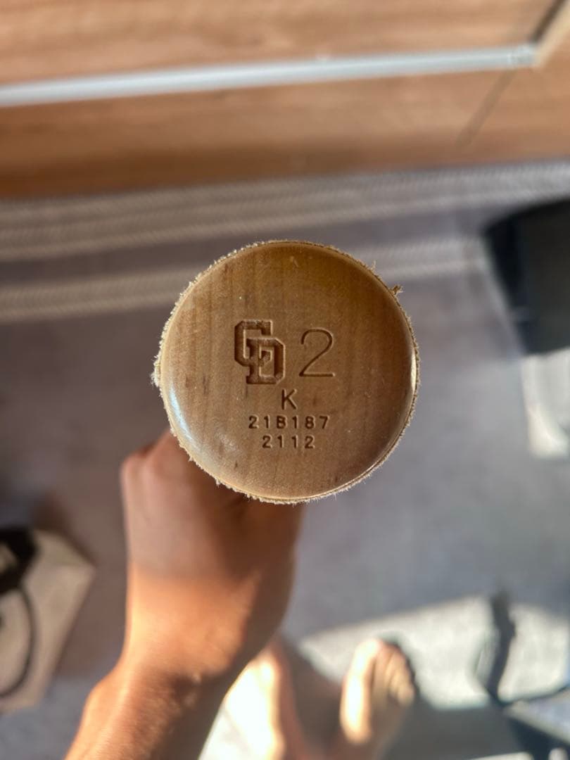 asics 石川昂弥使用　硬式木製バット