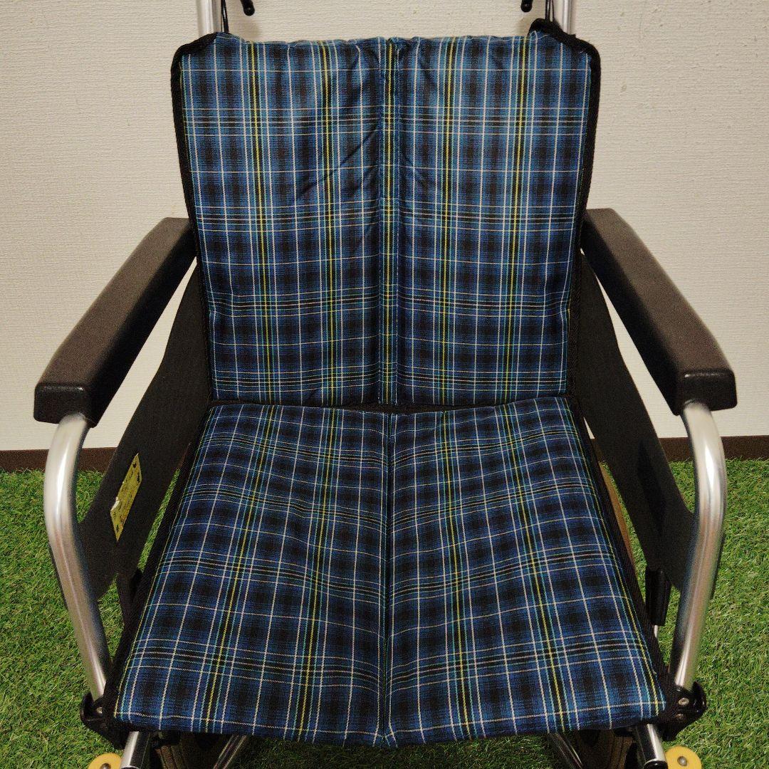 ミキ 介助型 多機能 コンパクト 6輪車椅子 SKT-6