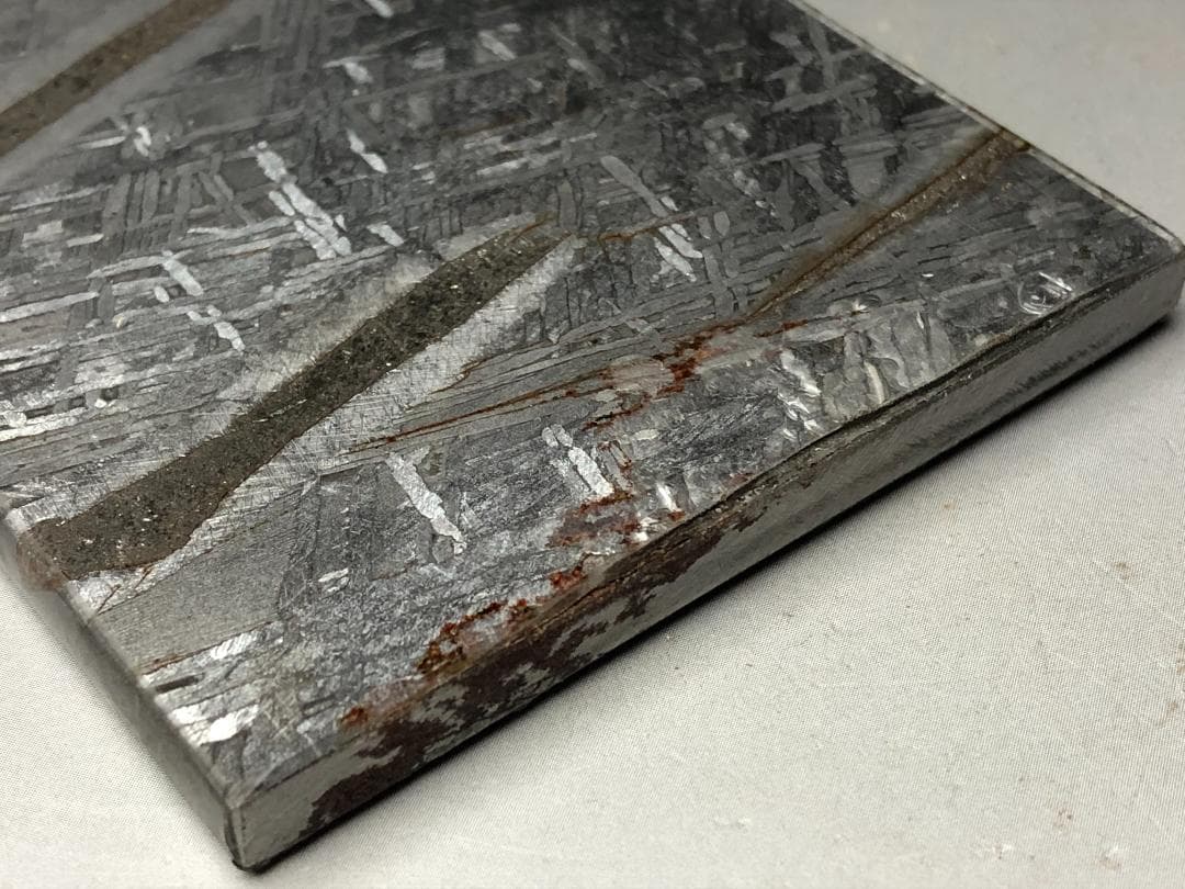 アルタイ隕石　 鉄隕石　メテオライト鉄隕石　原石　重さ約263ｇ