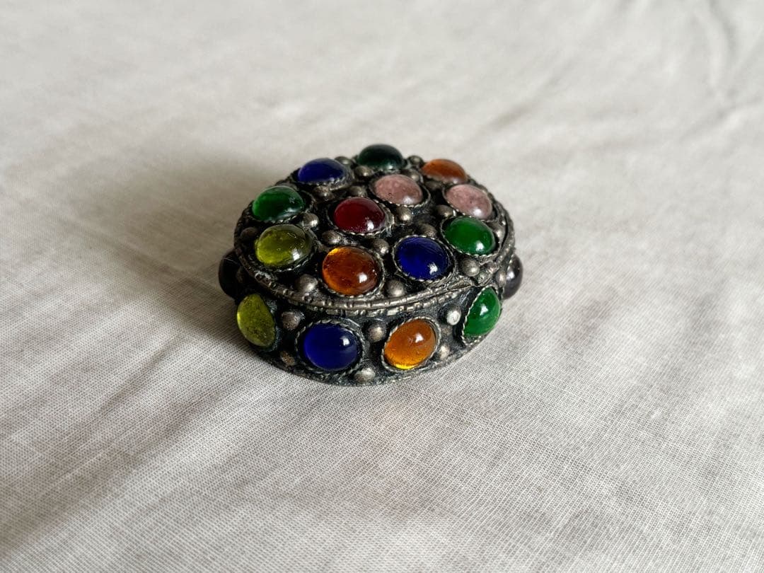 ガラスドームの装飾 ヴィンテージ 小物入れ ピルケース