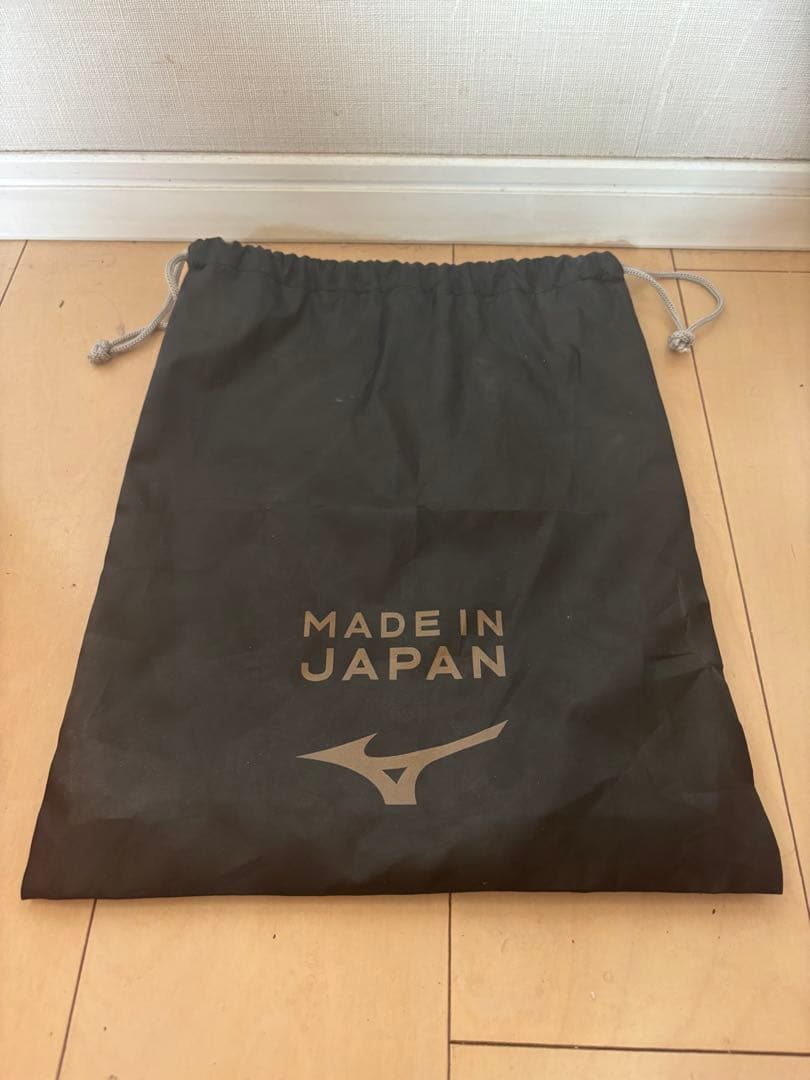 ミズノアルファジャパン　27センチ