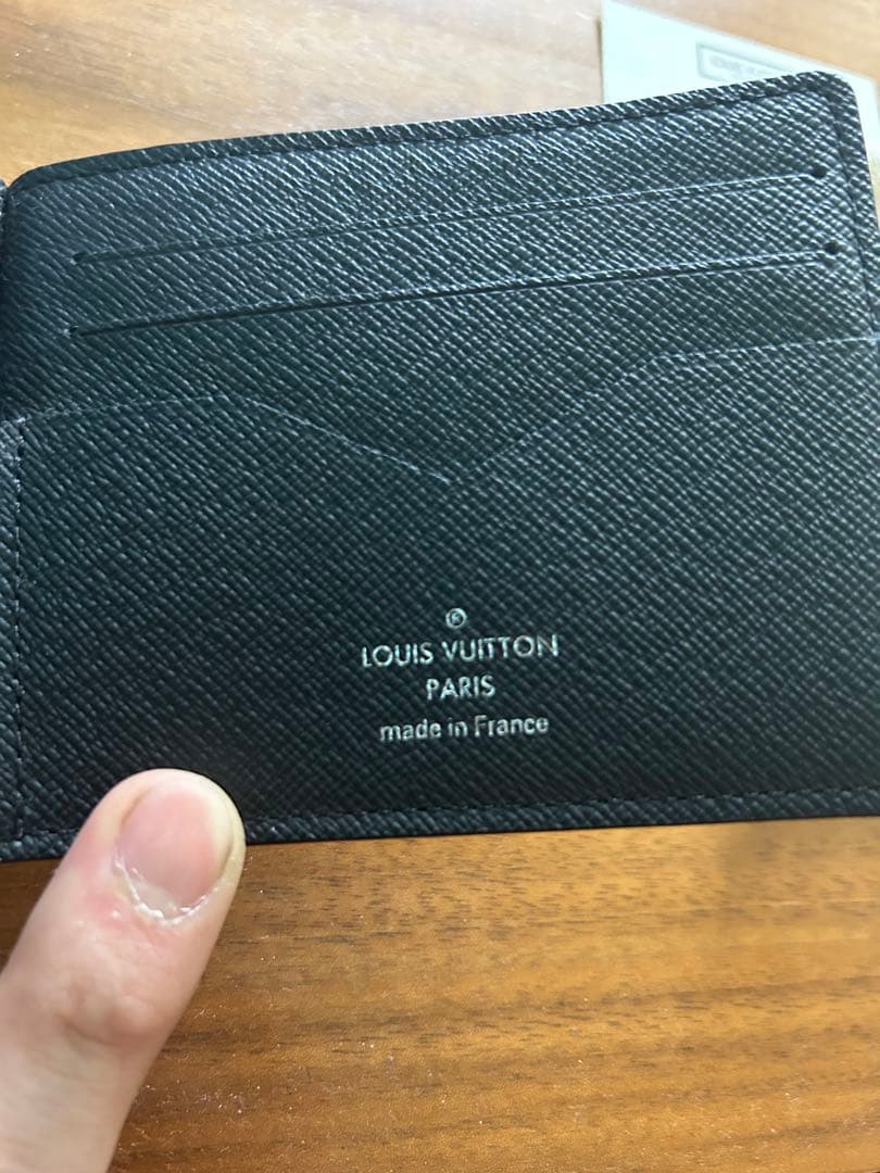 ルイヴィトン タイガ マネークリップ ポルトフォイユパンス