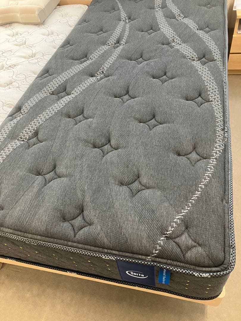Serta Natural Suite 6.8 シングルマットレス 展示品