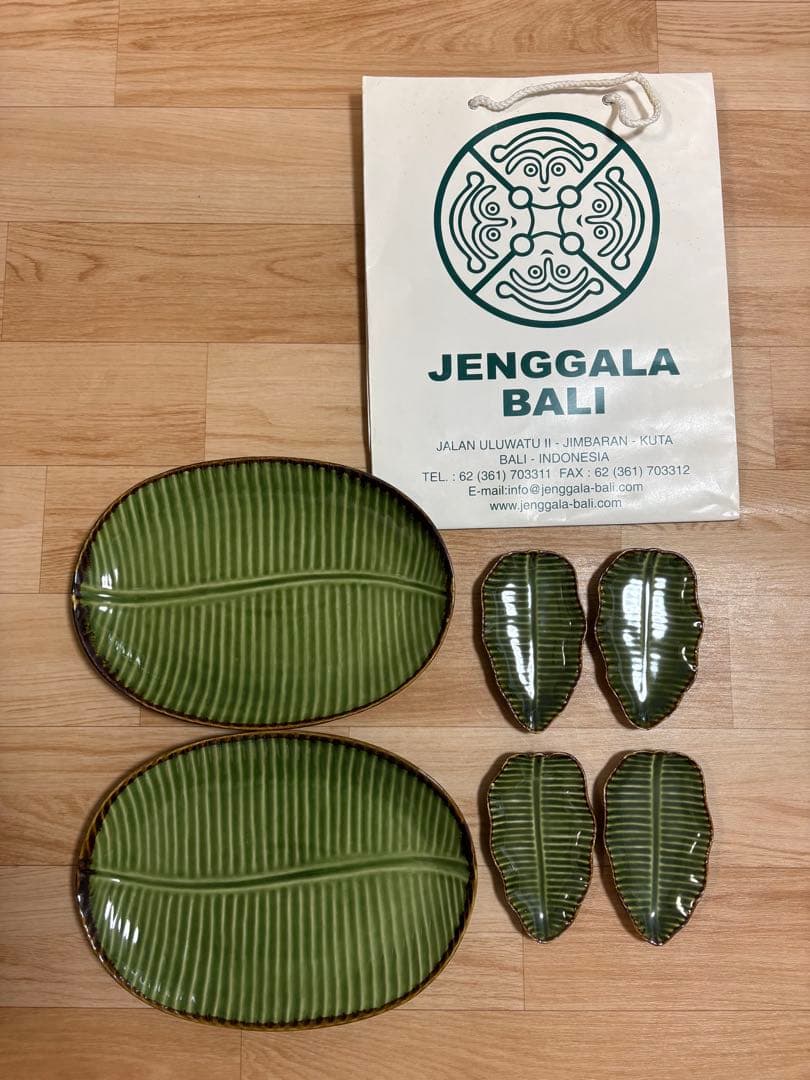バリ島　バナナリーフ　食器セット