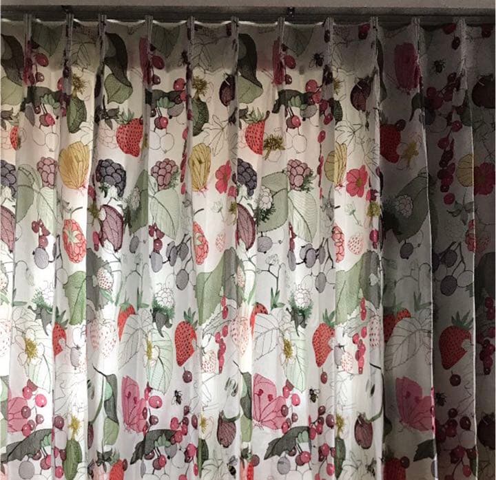 フィスバ   マーマレード  カーテン　刺繍