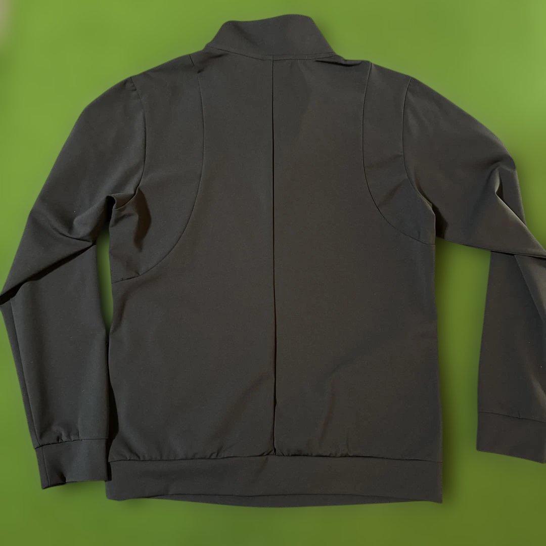 デサントゴルフ 長袖プルオーバー　新品未使用