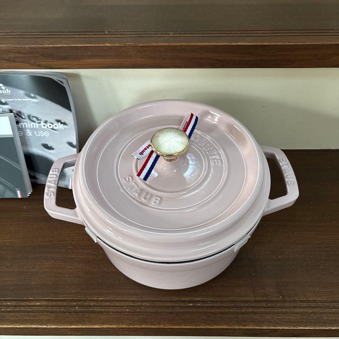 ばなな　新品未使用！STAUB ピコ・ココット ラウンド ソルベローズ