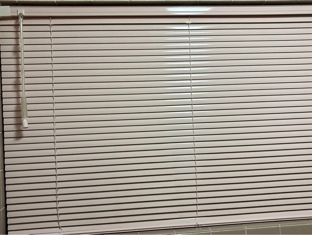 【新品・未使用】ブラインド　浴室　フッ素コート　ピンク