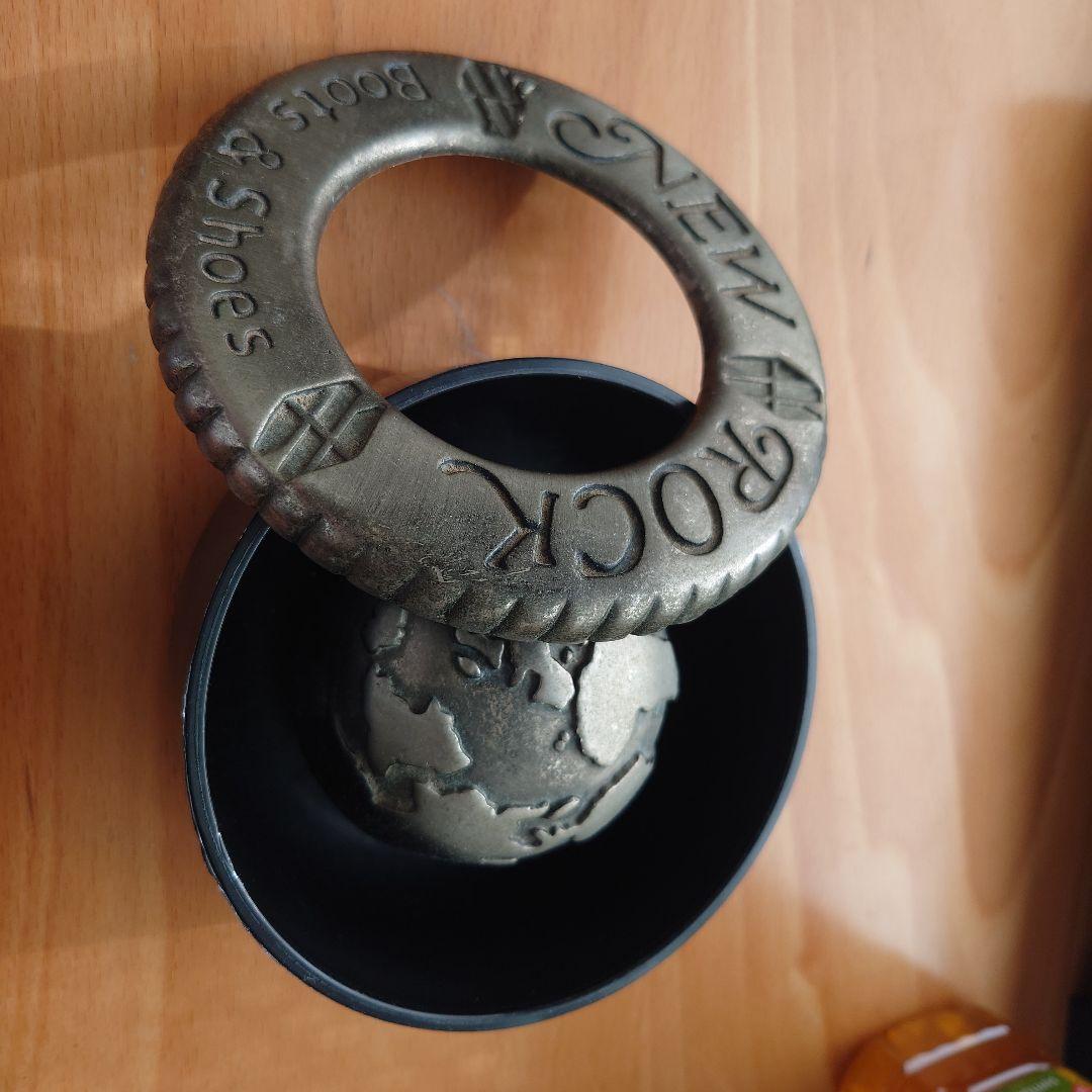 NEW ROCK 地球型置き型灰皿