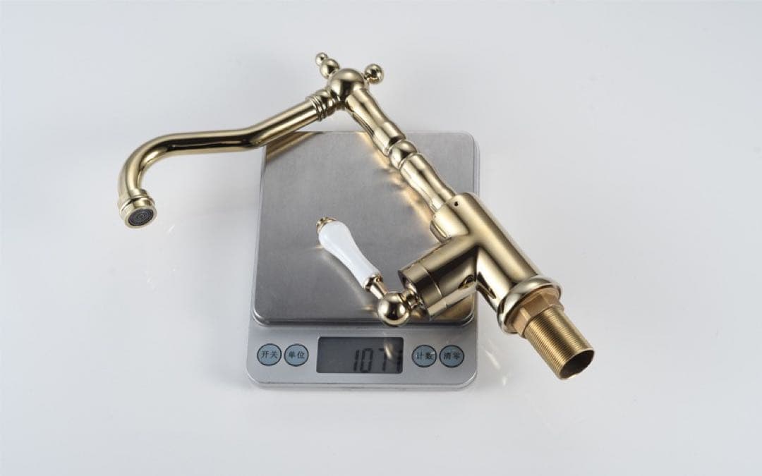 キッチンシンクの蛇口、ソリッド真鍮シングルハンドルキッチン蛇口