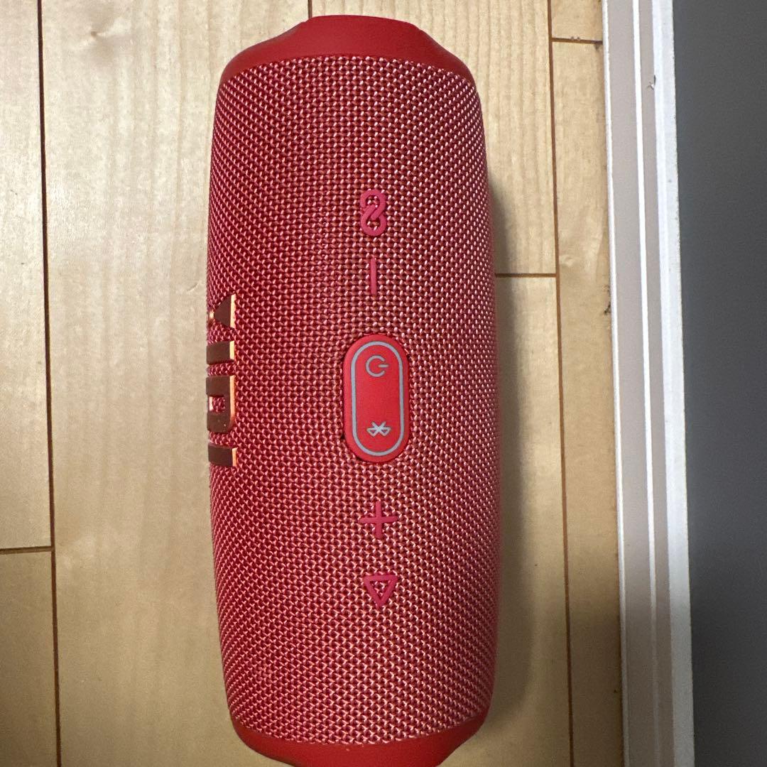 JBL CHARGE 5 レッド　ワイヤレススピーカー
