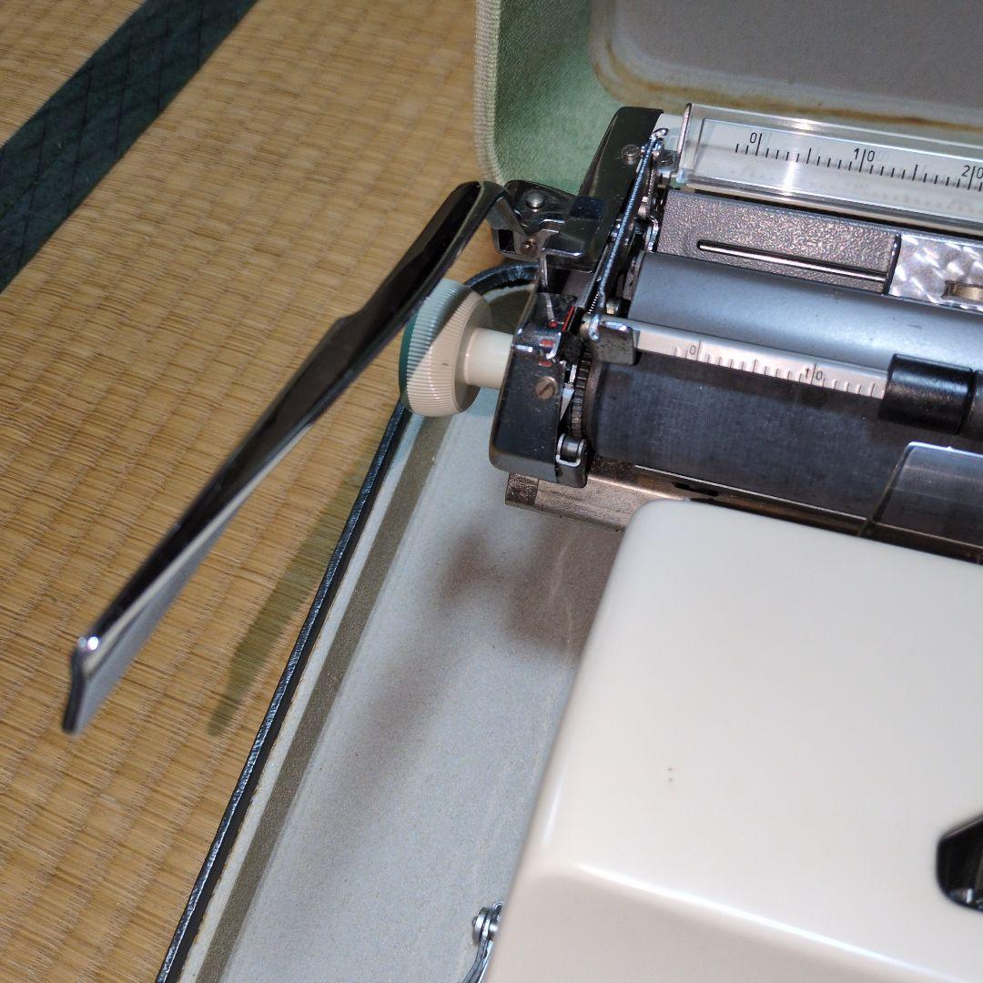 ★超絶レア美品★SM9オリンピア★ビンテージコレクターズアイテム★タイプライター