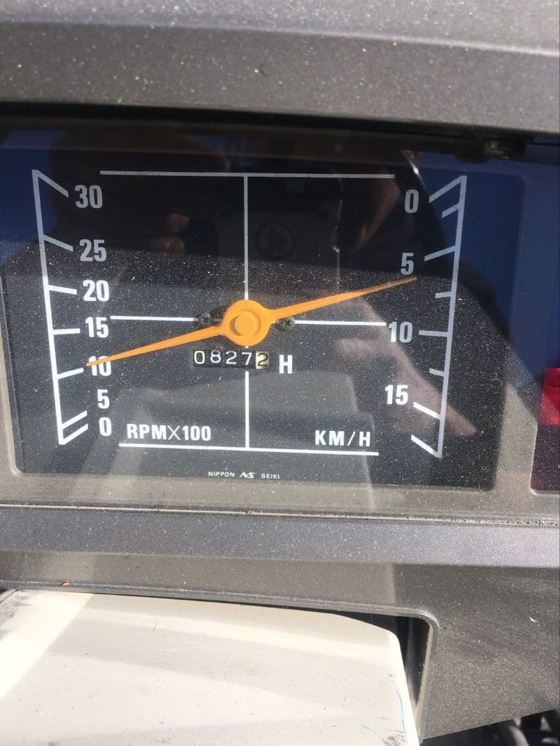 イセキ　TU130F型　トラクター　13馬力　中古品。