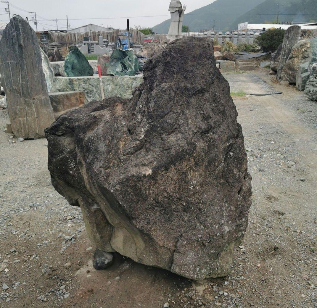 鳥海石　604キロ　庭石　石　石材 庭　坪庭　ガーデニング