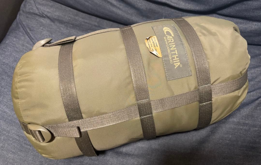 CARINTHIAカリンシア 【Defence 1 Top】オリーブ Mサイズ