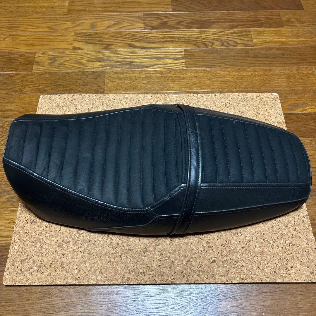 旧型xsr900用シート ルイモト製レザーシートカバー