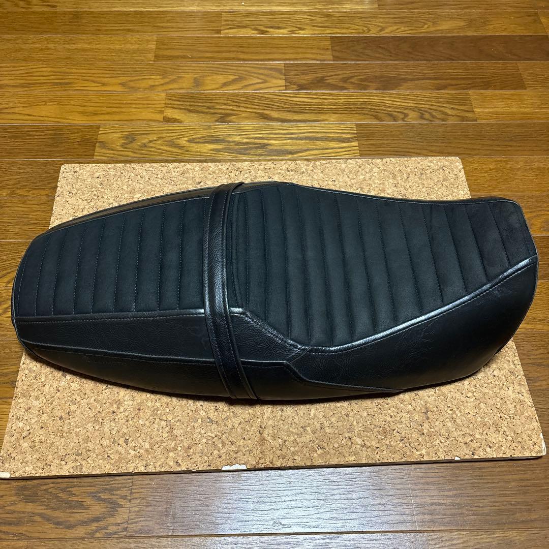 旧型xsr900用シート ルイモト製レザーシートカバー