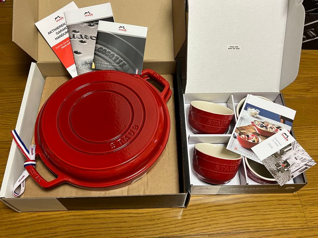 staub 2点セット　　スキヤキ＆グリル、ラムカンチェリー