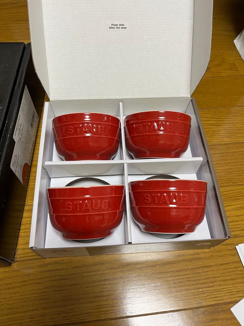 staub 2点セット　　スキヤキ＆グリル、ラムカンチェリー