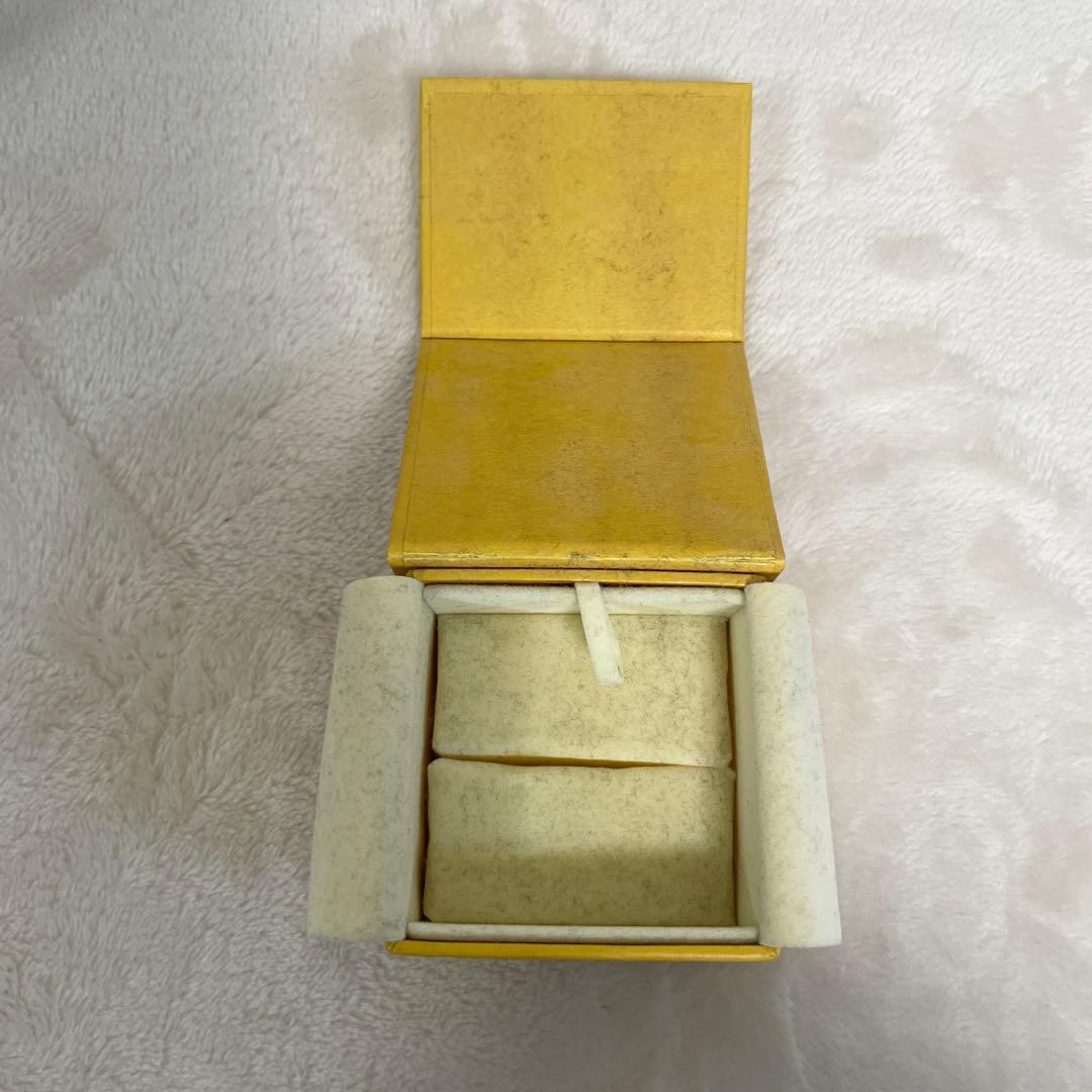 箱あり FENDI バッグバグズモンスターリング　Sサイズ