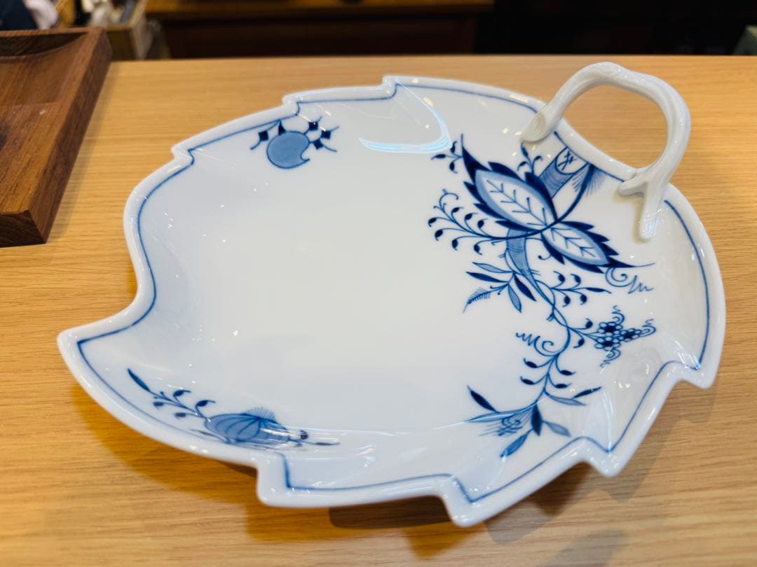 A8046【マイセン】ブルーオニオン スタイル リーフプレート