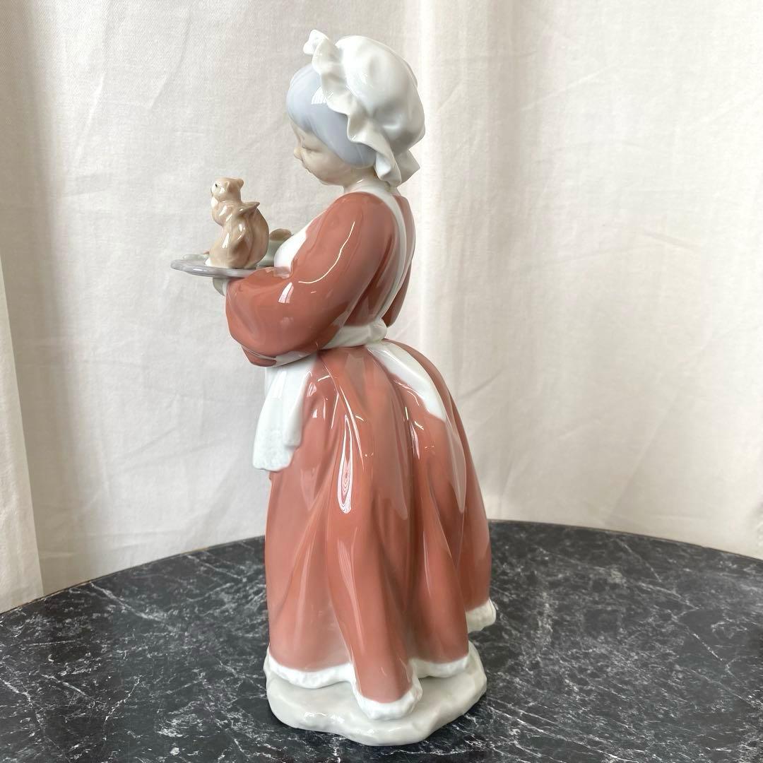 絶版 リヤドロ ミセス・サンタクロース 6893 置物