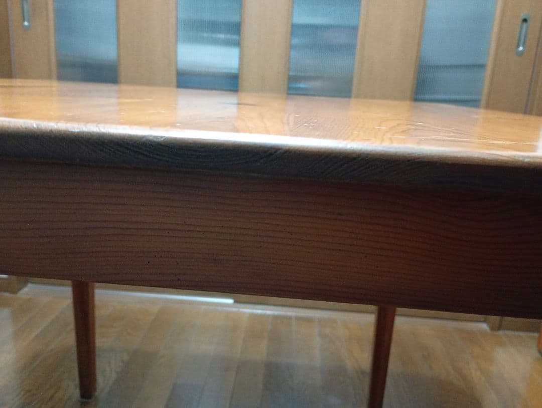 アンファンダイニングテーブル