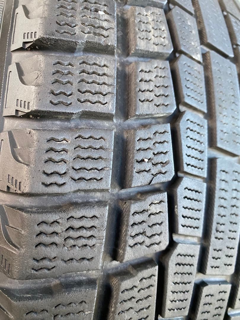 YOKOHAMA ICEGUARD 225/45/18. 2本セット送料込み