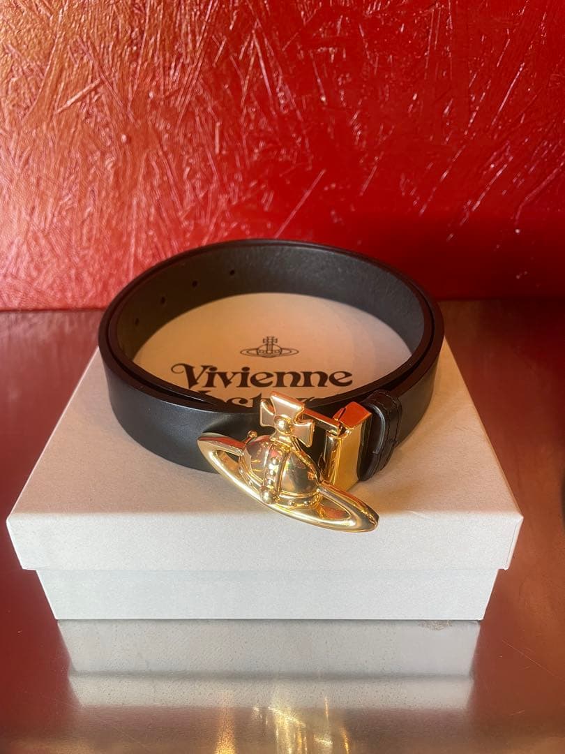 vivienne westwood ゴールドベルト　オーブ