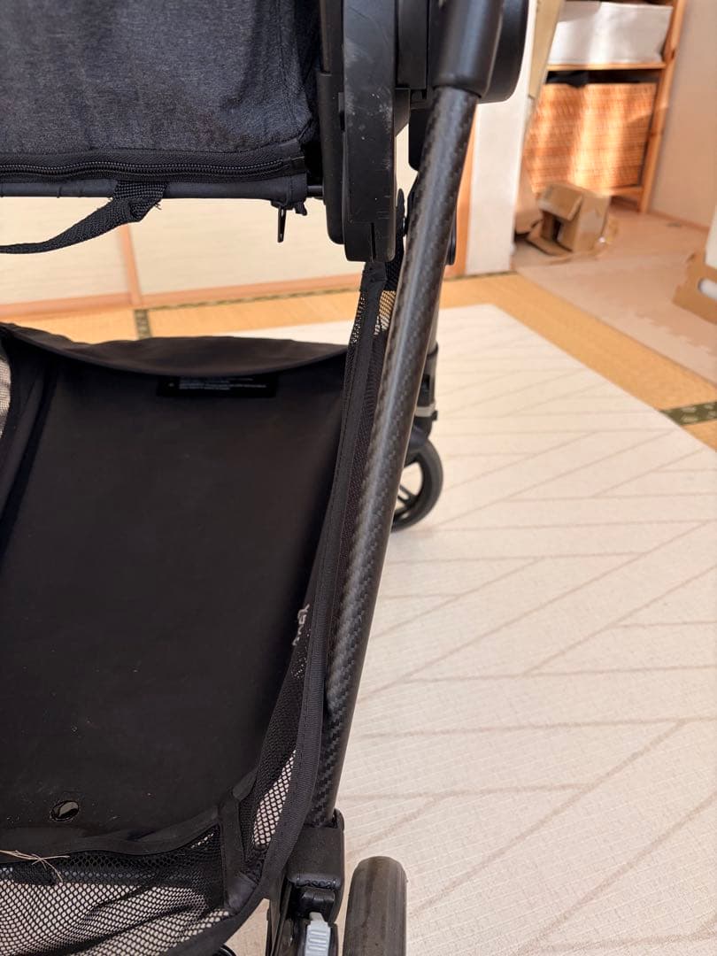 サイベックス　メリオカーボンベビーカー