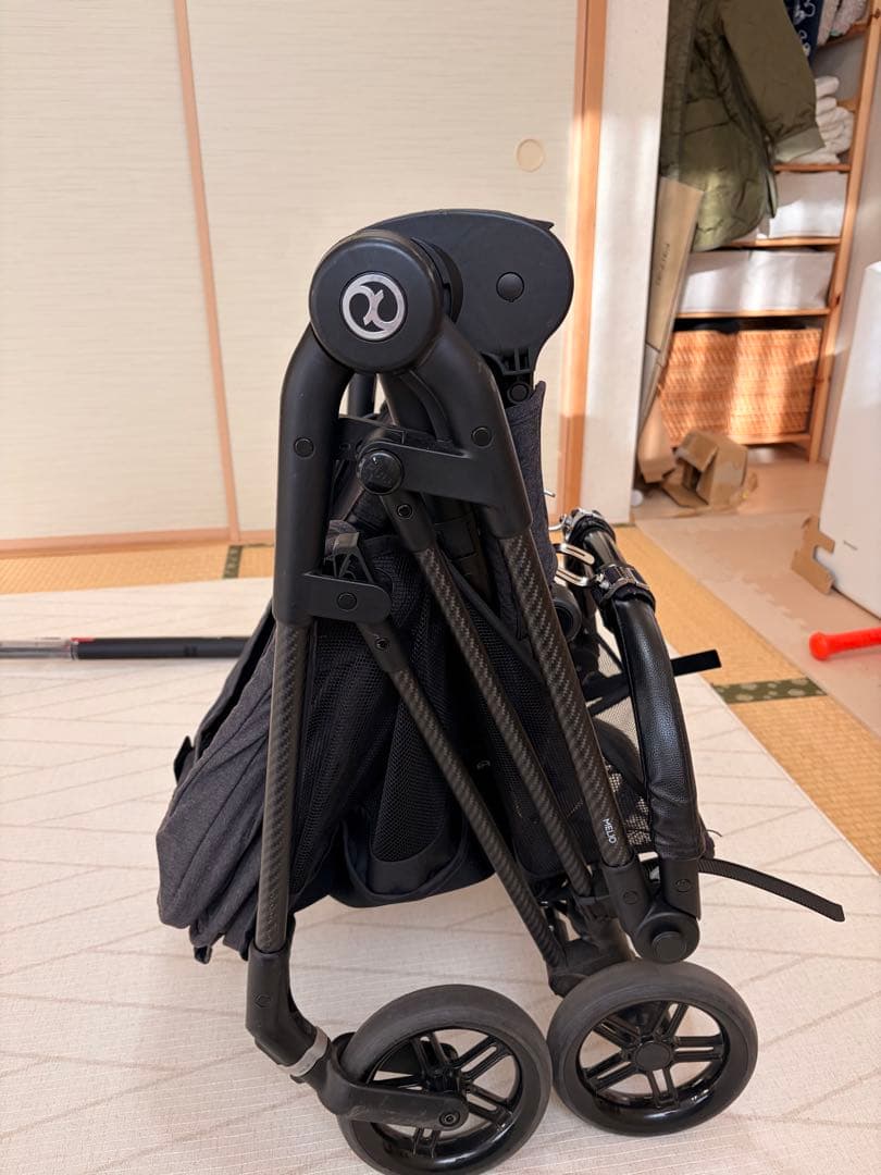 サイベックス　メリオカーボンベビーカー