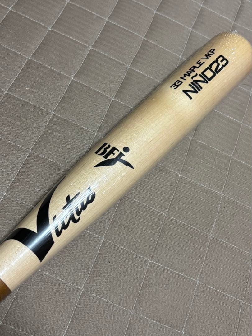 ヴィクタス　硬式バット（BFJ）