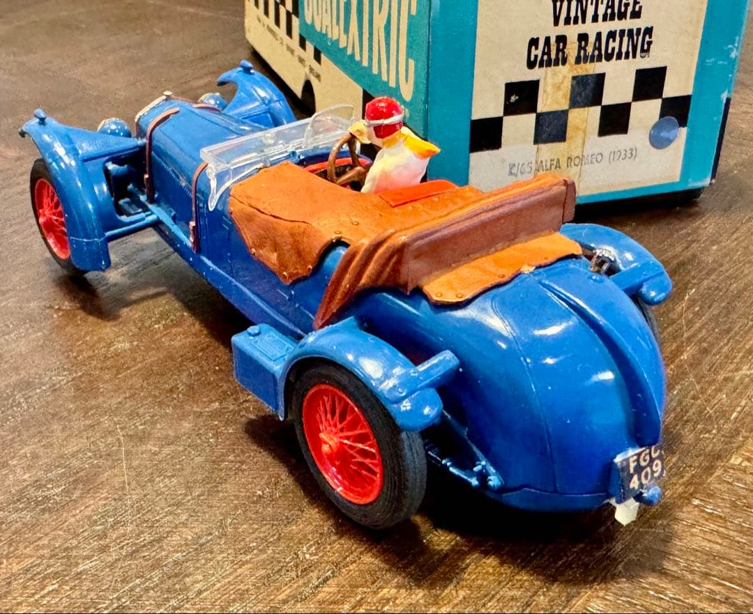 t*0様 scalextricスケーレックスC65アルファロメオ 1933 スロ