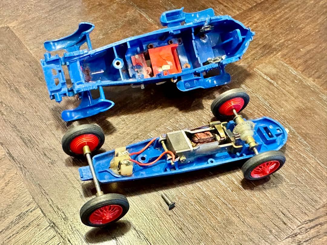 t*0様 scalextricスケーレックスC65アルファロメオ 1933 スロ