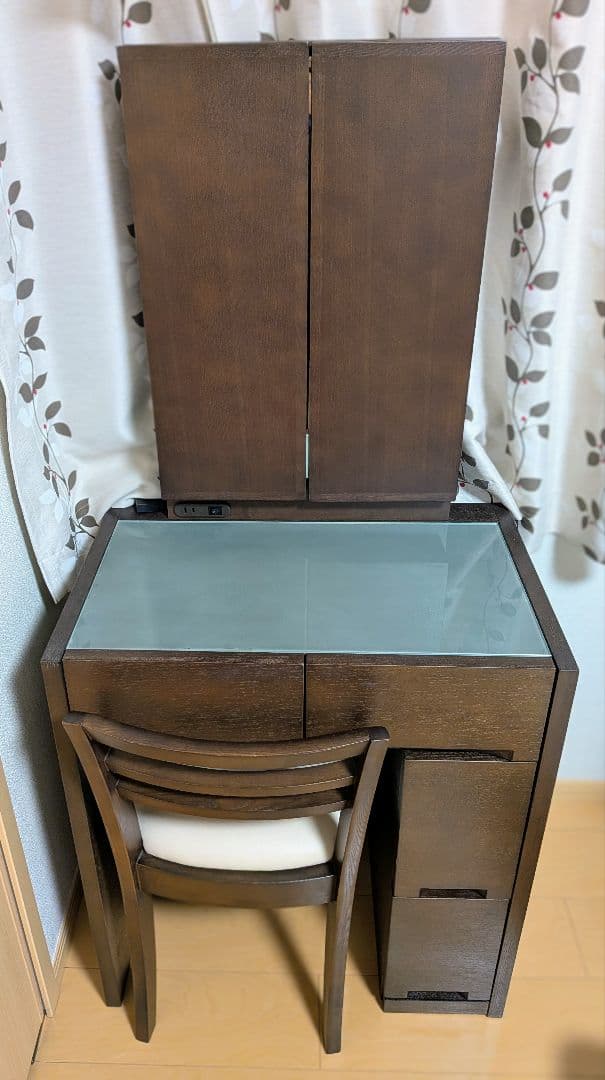《値下げ》ダークブラウン木製ドレッサー・鏡台