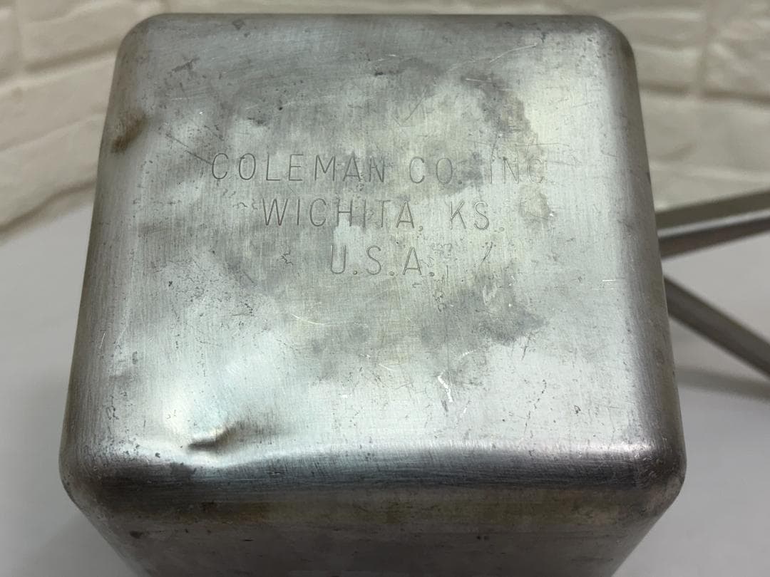 Y*5様 コールマン ピークワン 400 2レバー 81年5月 アルミケース付き