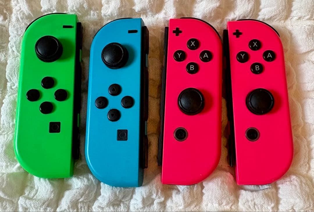 (美品)Nintendo Switch本体＋ジョイコン4本＋オマケセット