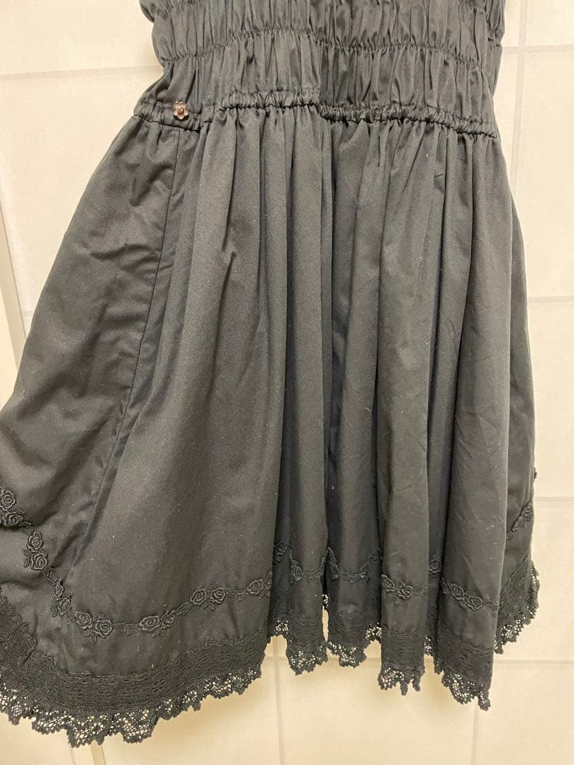 BABY, THE STARS SHINE BRIGHTのジャンパースカート⭐︎黒