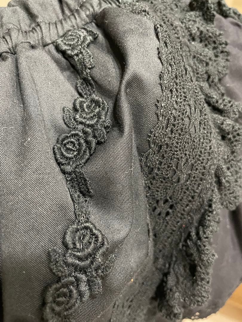 BABY, THE STARS SHINE BRIGHTのジャンパースカート⭐︎黒