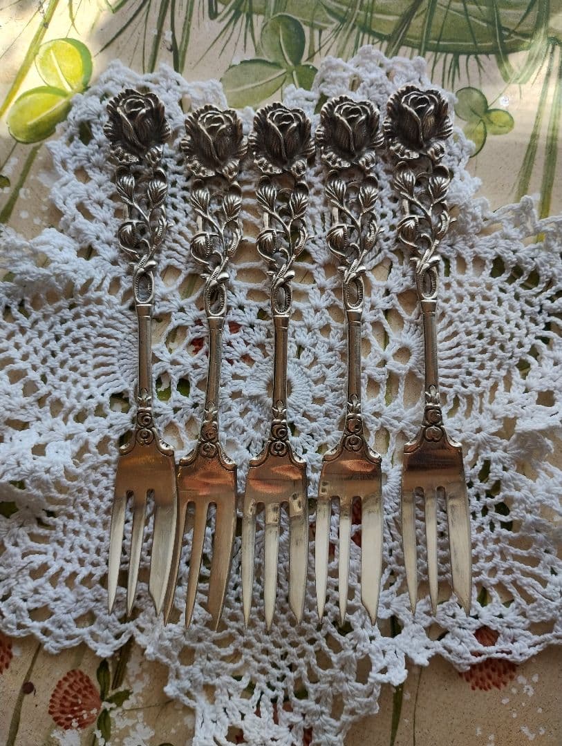 ヒルデスハイムローズ　バラ装飾ヴィンテージフォーク5本セット　刻印あり