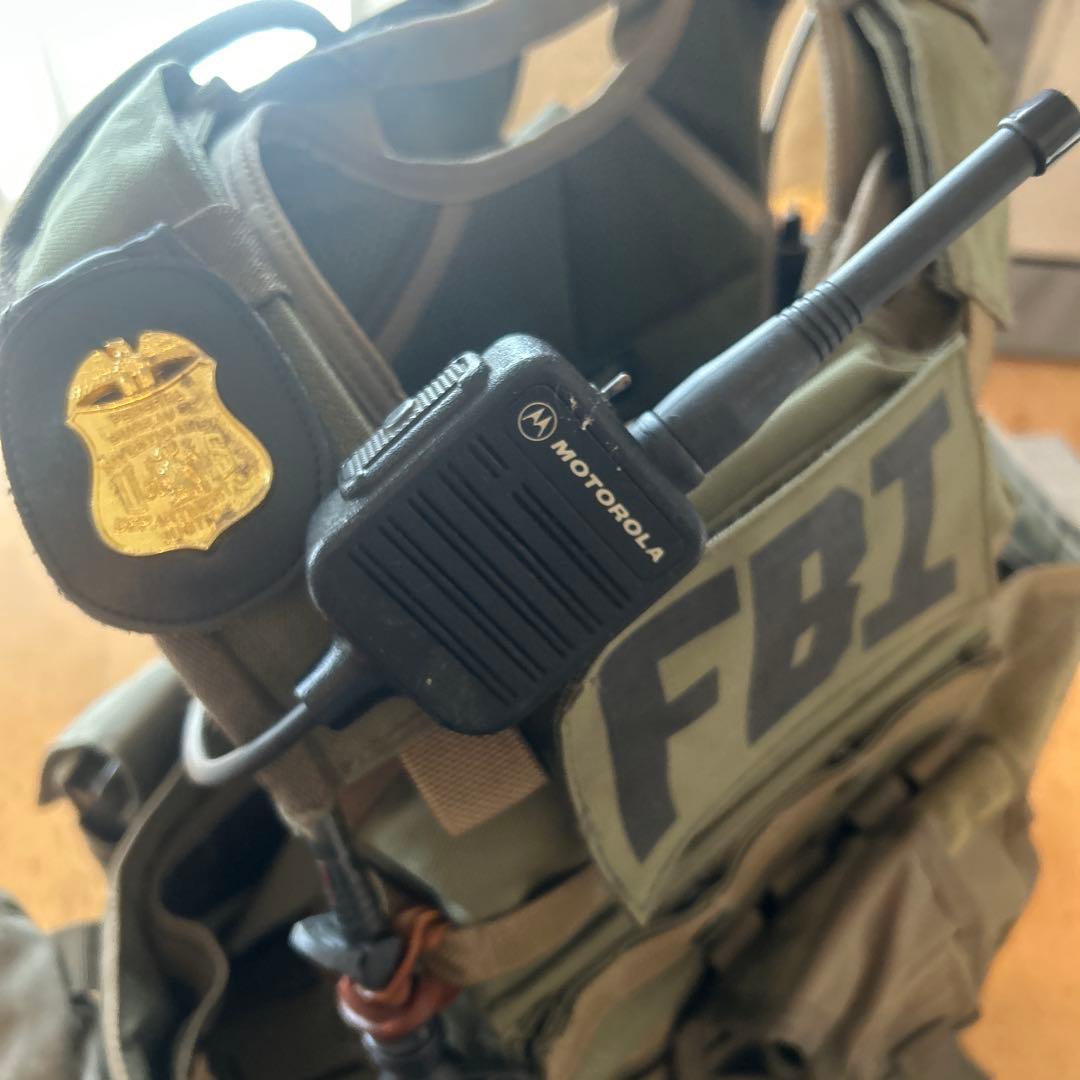 FLYEE プレートキャリア　FBI HRT SWAT