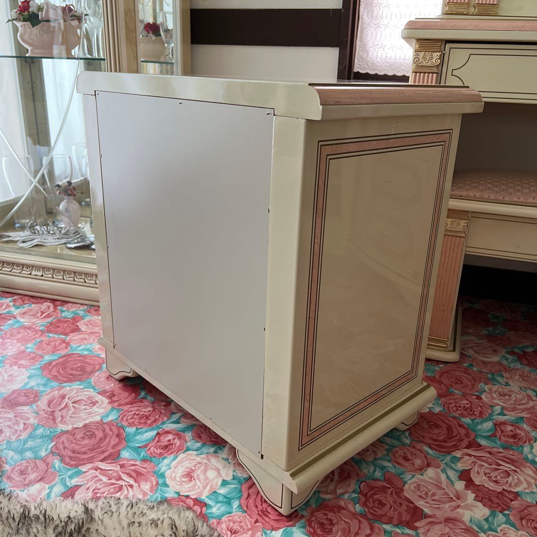 k414r120 イタリア製 ロココ調サイドチェスト 3段 白家具 姫系 ピンク