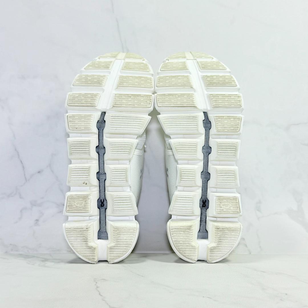 【tanu 様】On Cloud 5 ランニングシューズ 22㎝ ホワイト