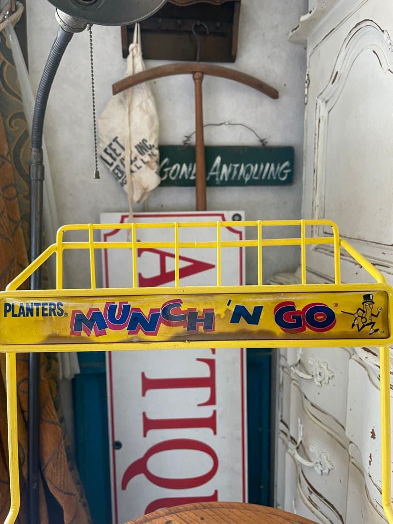 アンティーク　ワイヤー　ディスプレイ　ラック　スタンド飾り棚Mr.PEANUTS