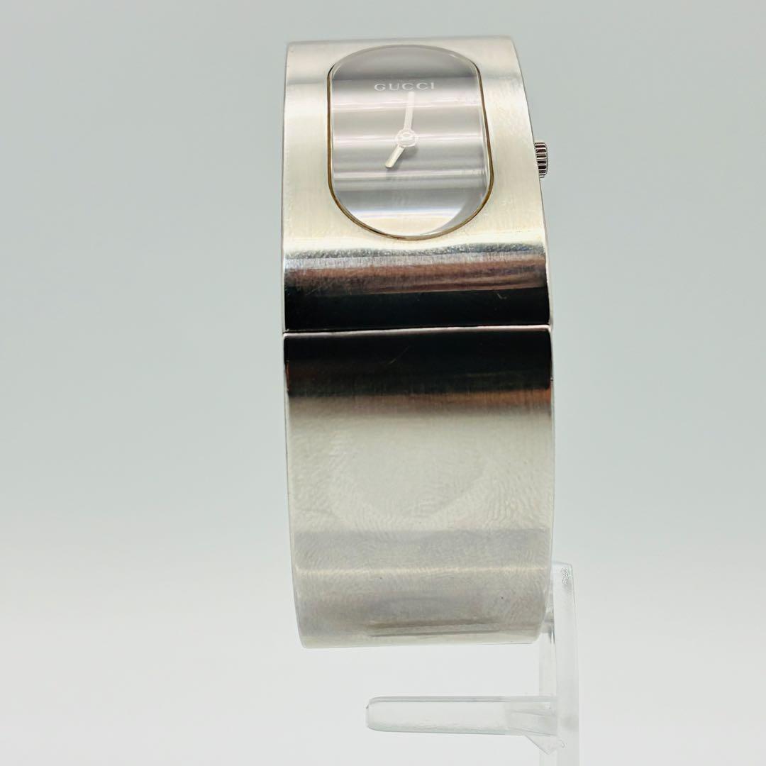 GUCCI グッチ 2400L バングルウォッチ ブラック文字盤 シルバー